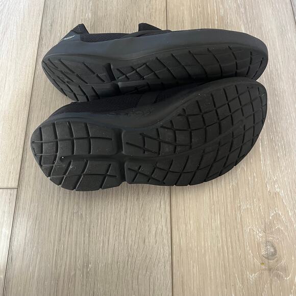 Oofos OOmg Low Eeze Women's 9 Slip On Black Recovery Comfort Shoe Low Fibre - Picture 9 of 9